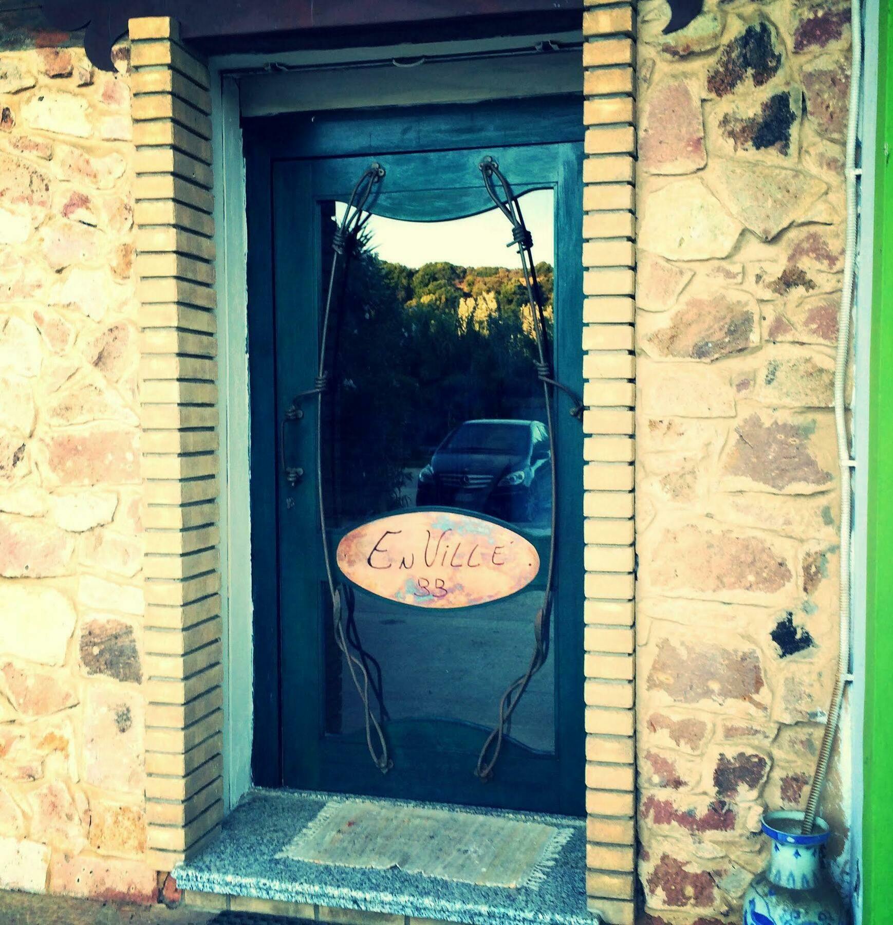 En Ville Bed And Breakfast Gonnesa Extérieur photo